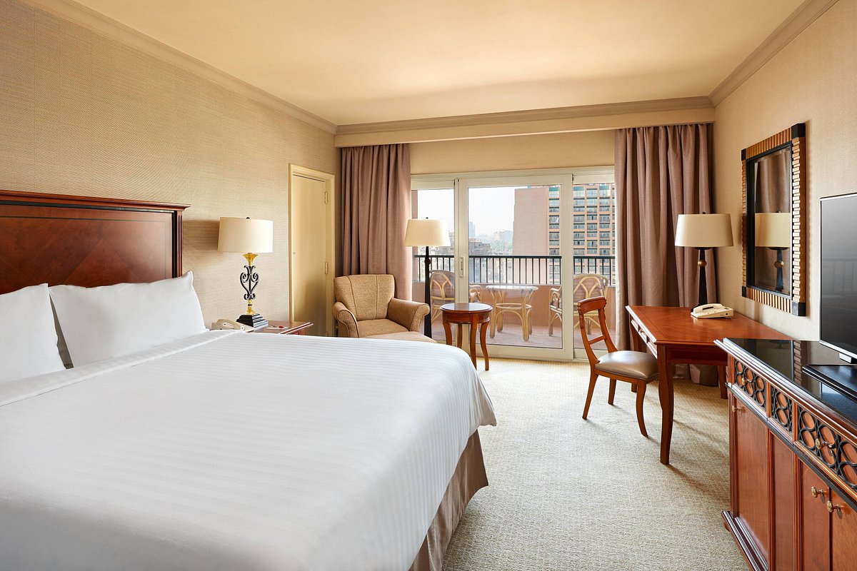 فندق ماريوت القاهرة وكازينو عمر الخيام