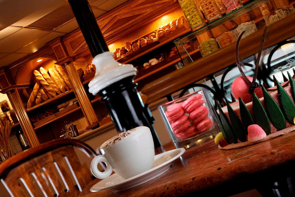 فندق ماريوت القاهرة وكازينو عمر الخيام