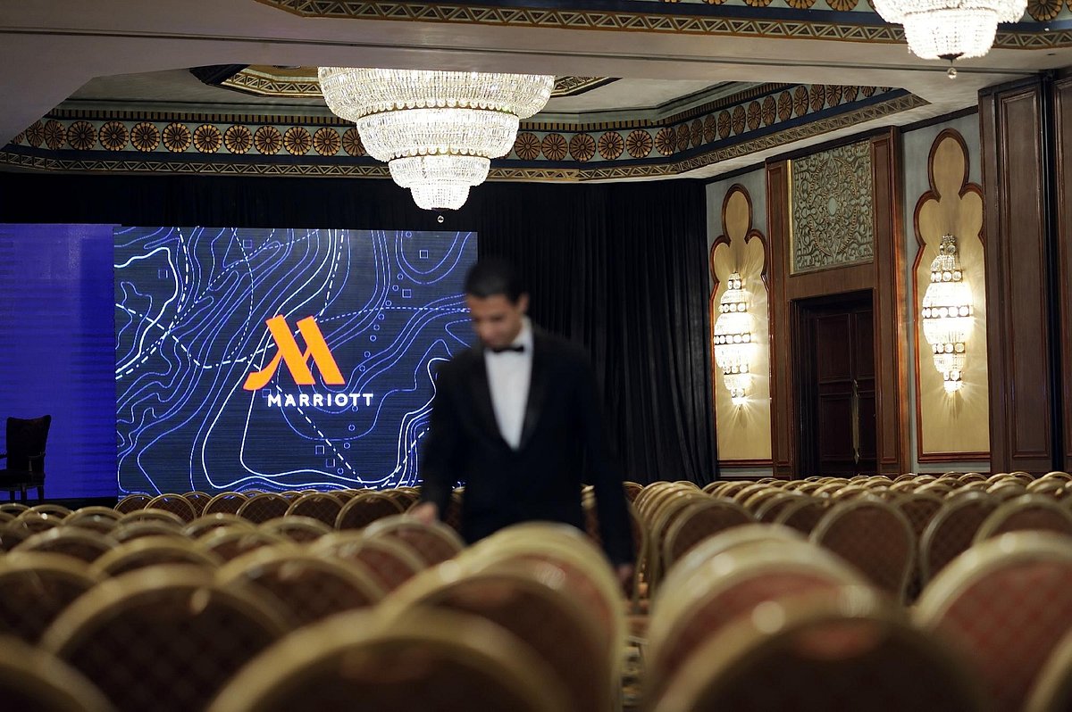 فندق ماريوت القاهرة وكازينو عمر الخيام