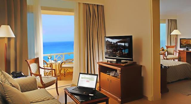 ميديترينيان ازور