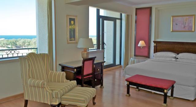 فندق شيراتون المنتزه