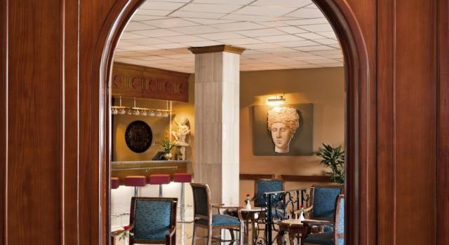 فندق شيراتون المنتزه