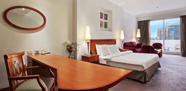 هيلتون جرين بلازا