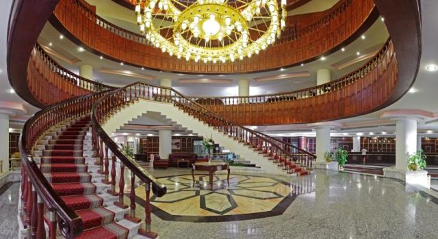 جولدن اميرالد ريزورت