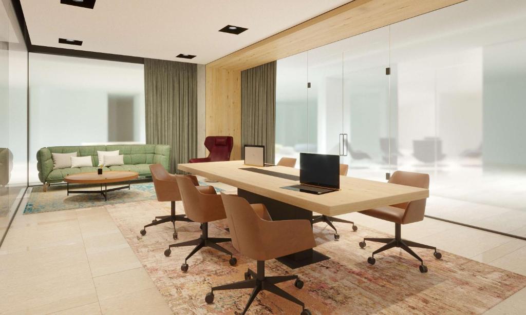 حياة ريجنسي كايرو ويست