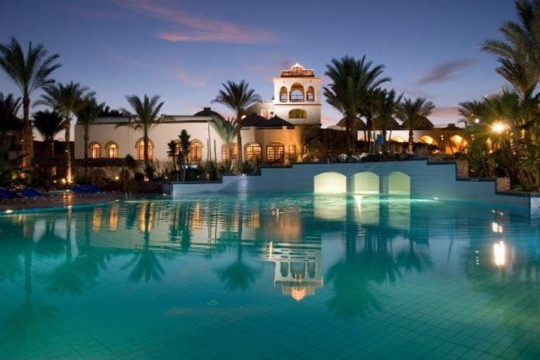 ابروتل مكادى بيتش