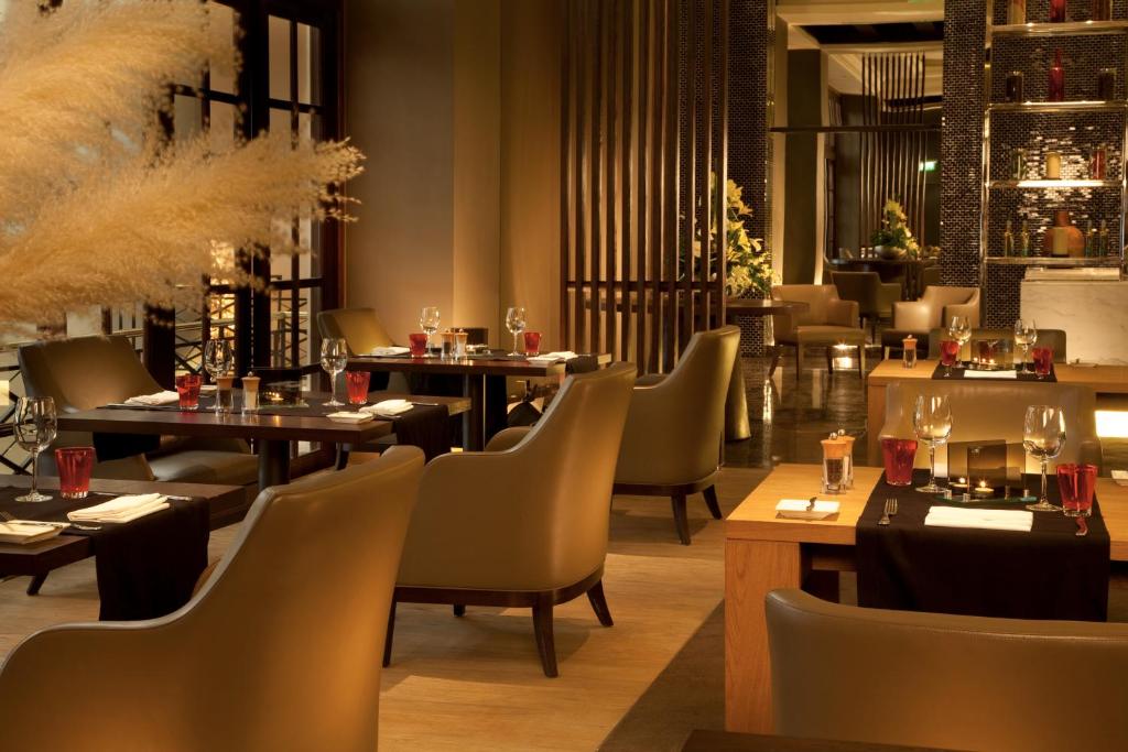 كونراد القاهرة وكازينو